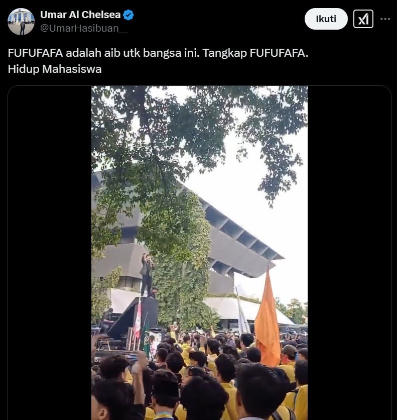 Aksi mahasiswa teriak 'ganyang Fufufafa'. (x/UmarHasibuan__)