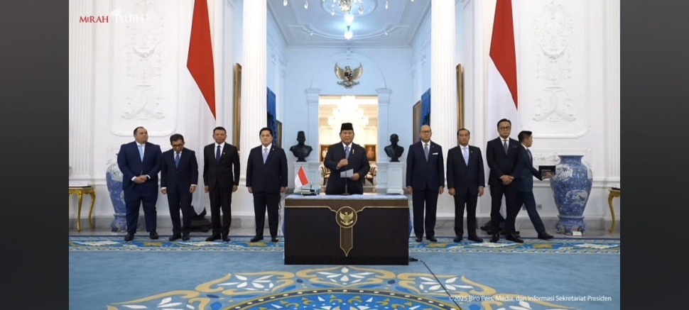 Presiden Prabowo Subianto meneken Undang-Undang Nomor 1 Tahun 2025 tentang Perubahan Ketiga atas Undang-Undang Nomor 19 Tahun 2003 tentang Badan Usaha Milik Negara. Penandatangan dilakukan kepala negara di Istana Merdeka, Jakarta. (tangkap layar)