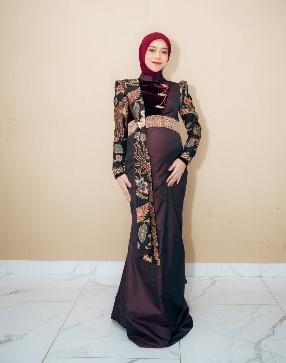 Outfit Kondangan Hijab Para Selebriti: Lesti Kejora (Instagram)