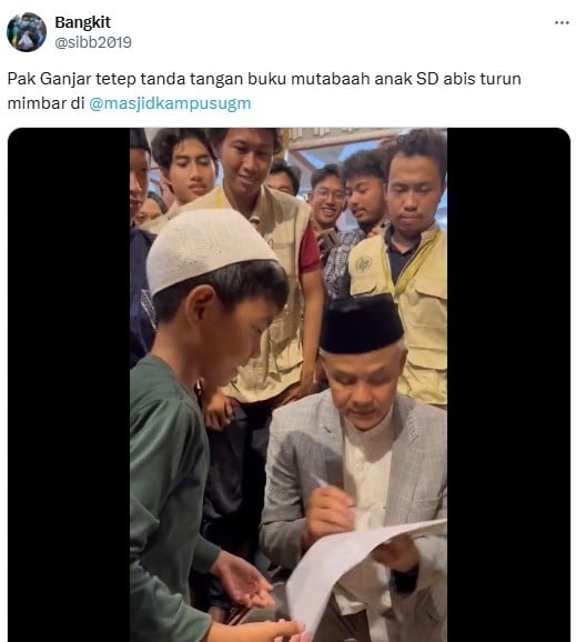 Ganjar tanda tangan siswa SD (X)