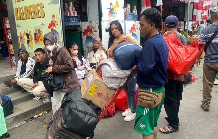Urbanisasi Pasca Lebaran: Jakarta Antara Momok dan Kota Impian