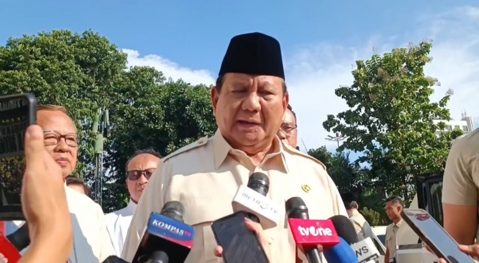Presiden Prabowo Subianto melayat ke Uskup Petrus Turang. (Suara.com/Bagaskara)