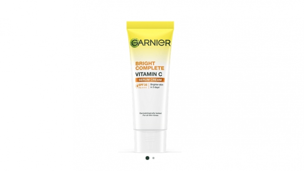 Garnier Bright Complete Vitamin C Serum Cream. [garnier.co.id]