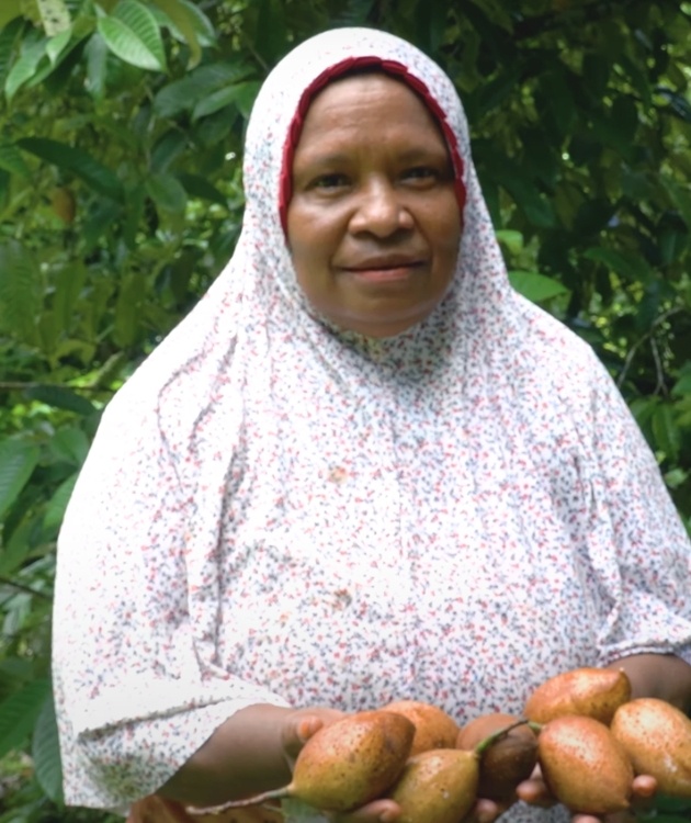 Kisah Mama Siti: Perempuan Adat Papua yang Menjaga Tradisi Lewat Pala dan Membawanya ke Dunia. (Dok. Istimewa)