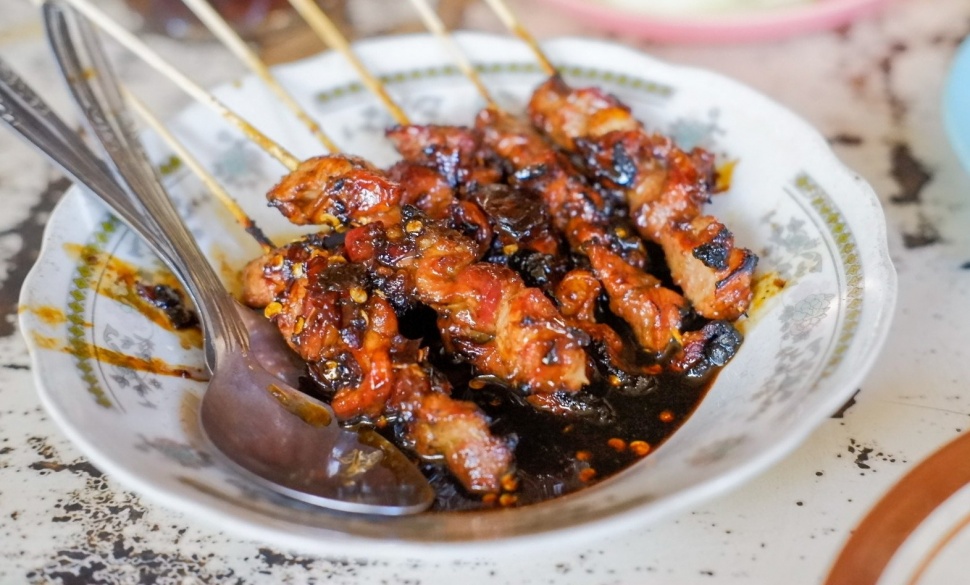 Sate Kambing yang khas di Sragen yaitu dengan bumbu sambal tumpang. (Twitter)