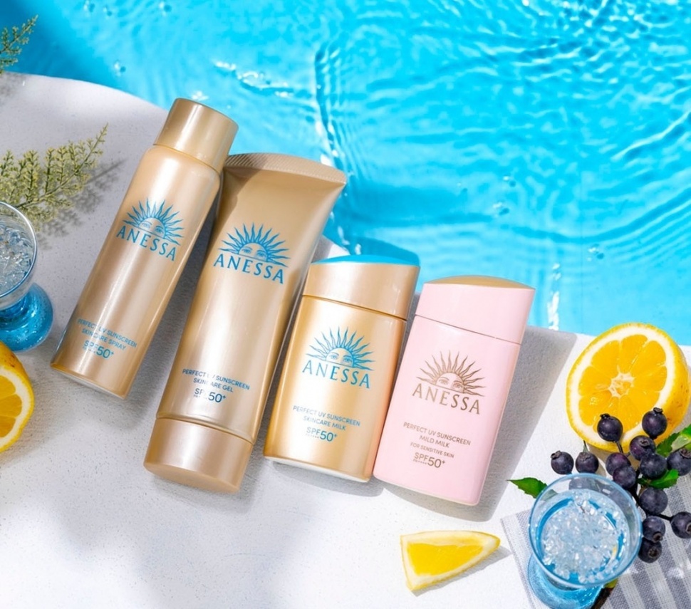 Anessa Perfect UV Skincare Milk (Instagram/@anessa_official_japan)