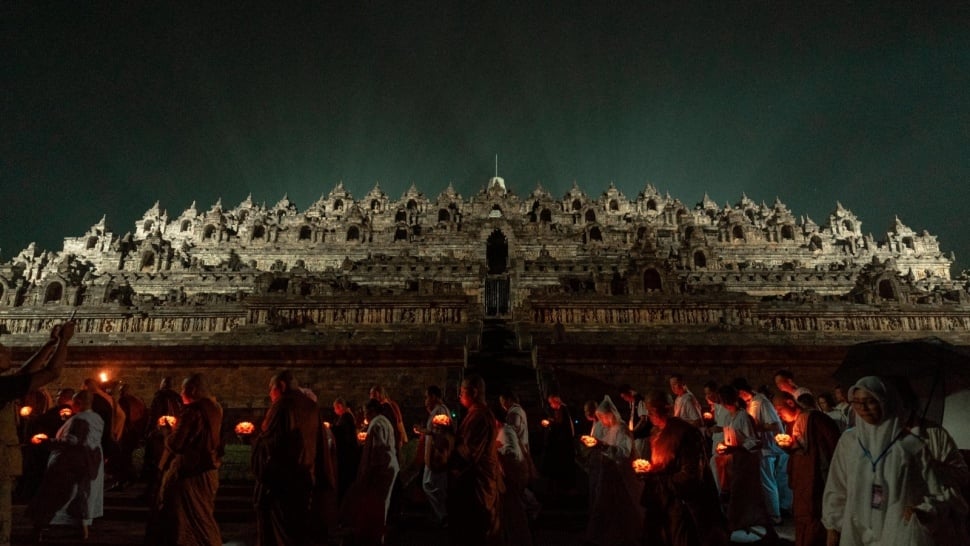 Ribuan lampion diterbangkan di Kompleks Candi Borobudur, Magelang, Jawa Tengah. (Dok: Injourney)