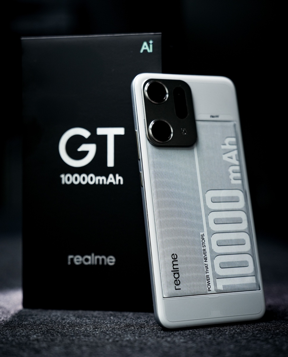 HP Realme baterai 10.000mAh yang resmi dipamerkan ke seluruh dunia. [Dok. Realme Indonesia]