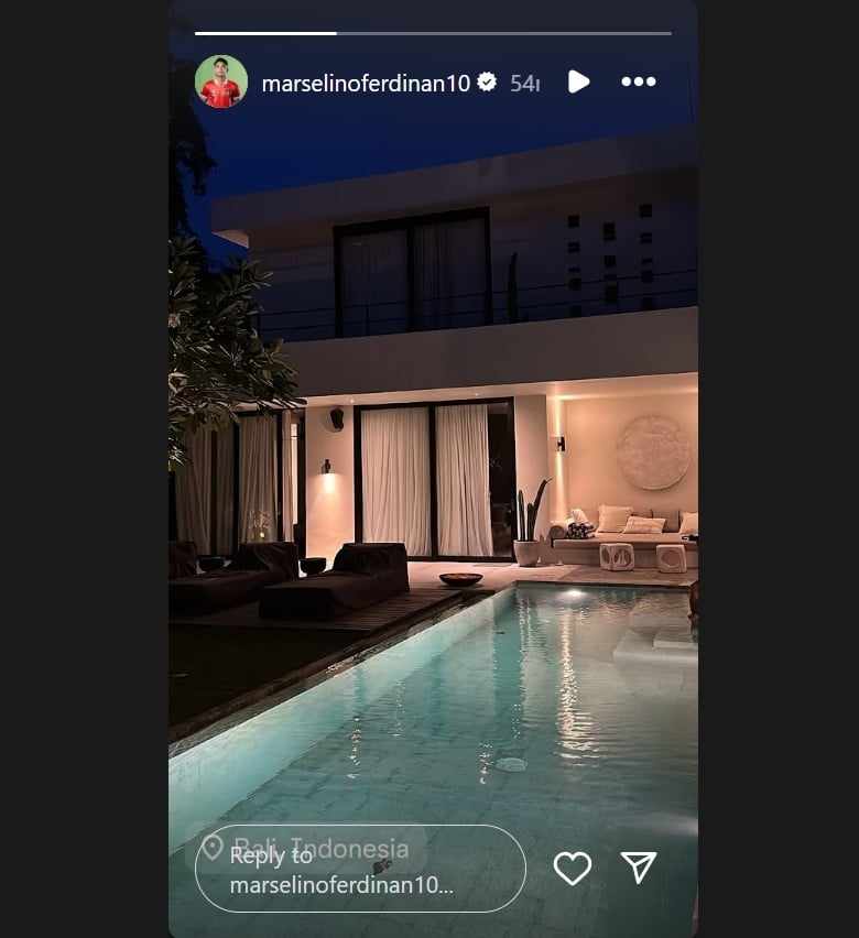 Marselino Ferdinan sudah tiba di tempat TC latihan timnas Indonesia, yaitu Bali. Pemain 20 tahun ini sudah menjalani musim liburan karena Oxford United telah menjalani pertandingan terakhir. (Instagram/@marselinoferdinan10)