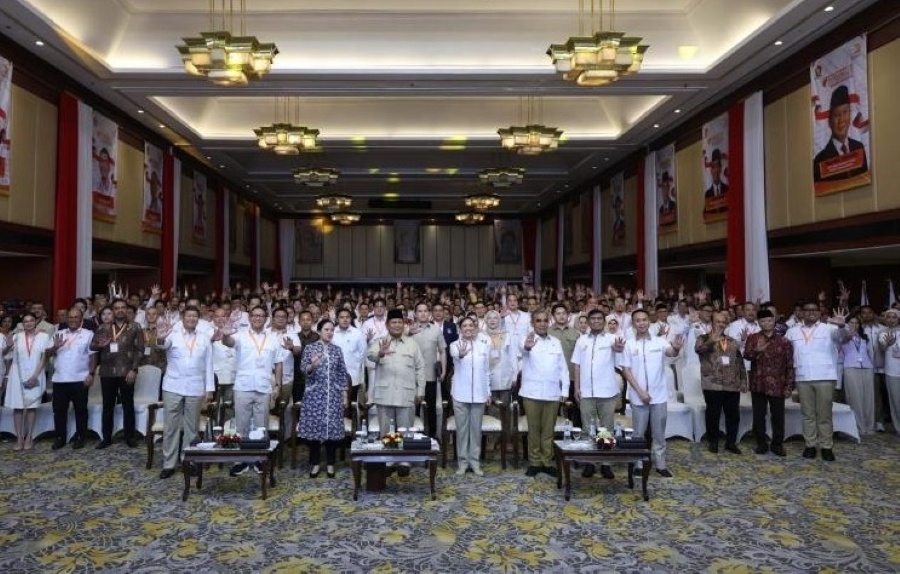 Sejumlah tamu undangan anggota dari legislator hingga menteri menyaksikan pengangkatan Rahayu Saraswati menjadi Ketua Tidar. [Dok]