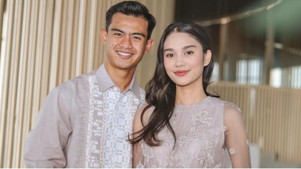 Pratama Arhan dan Azizah Salsha Pamer Mesra di Tribun