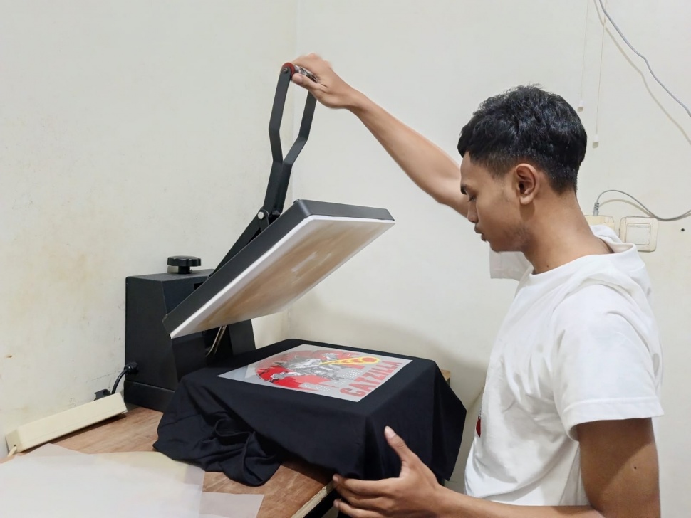 Pegawai Megablast. (Dok: Restu Fadilah/Suara.com)
