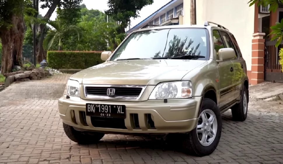 Mobil Honda CR-V Generasi pertama. [YouTube/Ridwan Hanif]