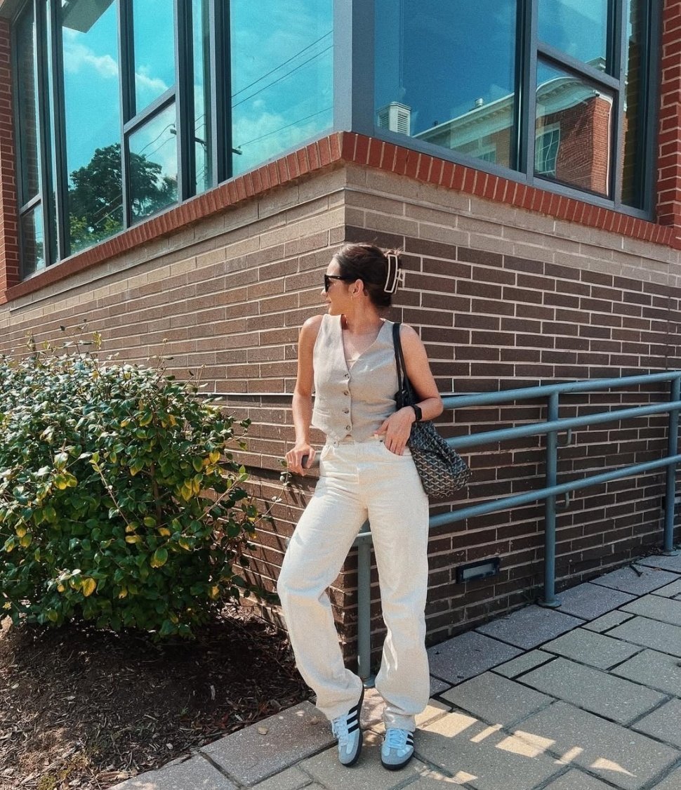 OOTD Enzy Storia Pakai Vest. (Instagram)