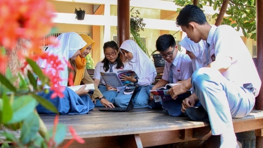 Ilustrasi sekolah swasta (unsplash)