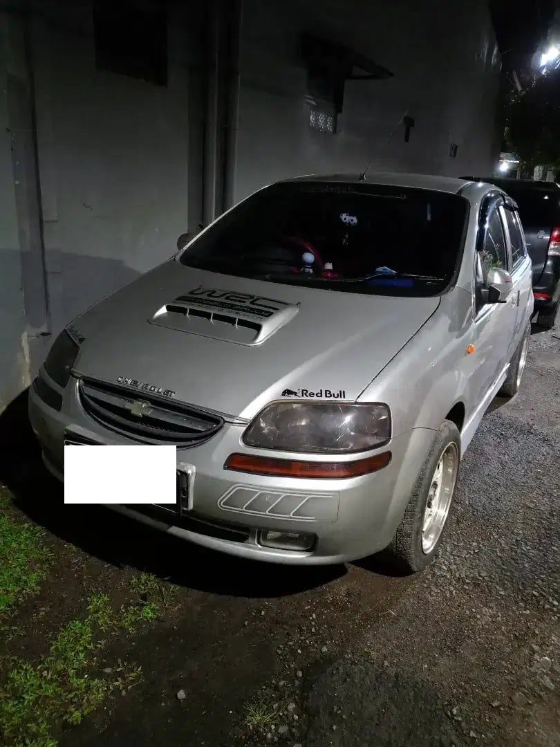 Chevrolet Aveo 1.4 LT AT 2004. (OLX)