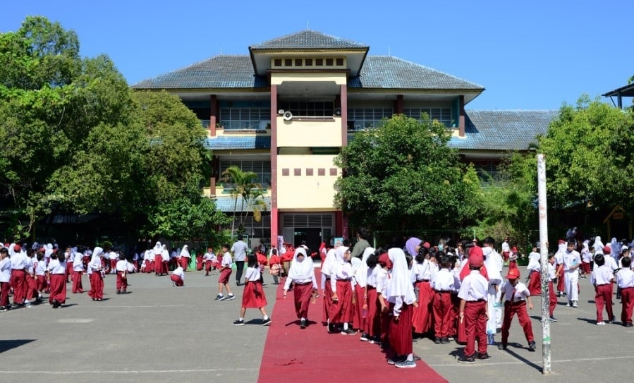 Potret siswa SD di SDN Mangkura, Kota Makassar, Sulawesi Selatan [SuaraSulsel.id/Lorensia Clara]