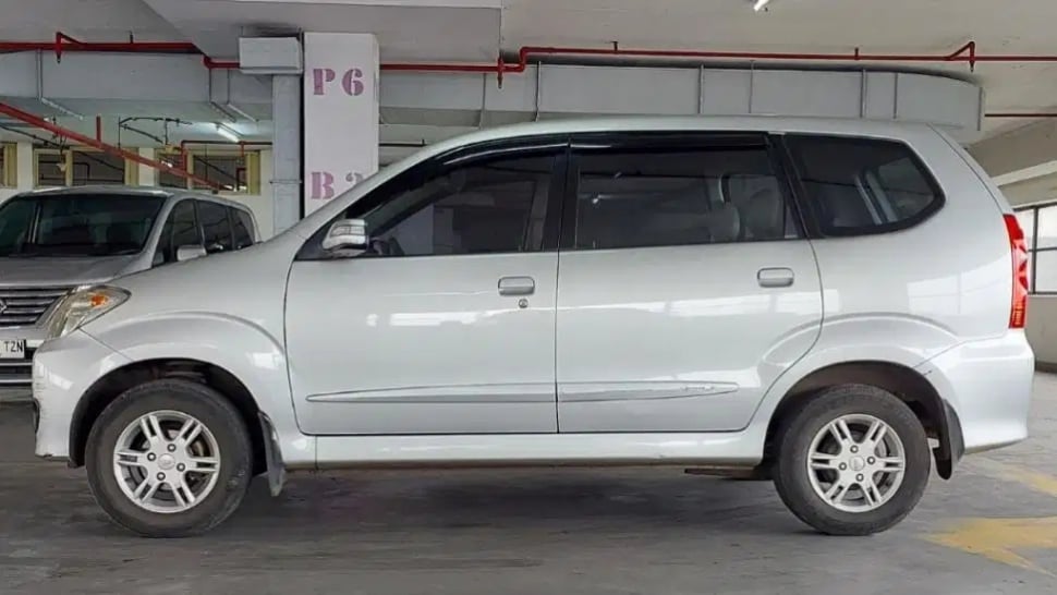 Daihatsu Xenia (2011). (OLX)
