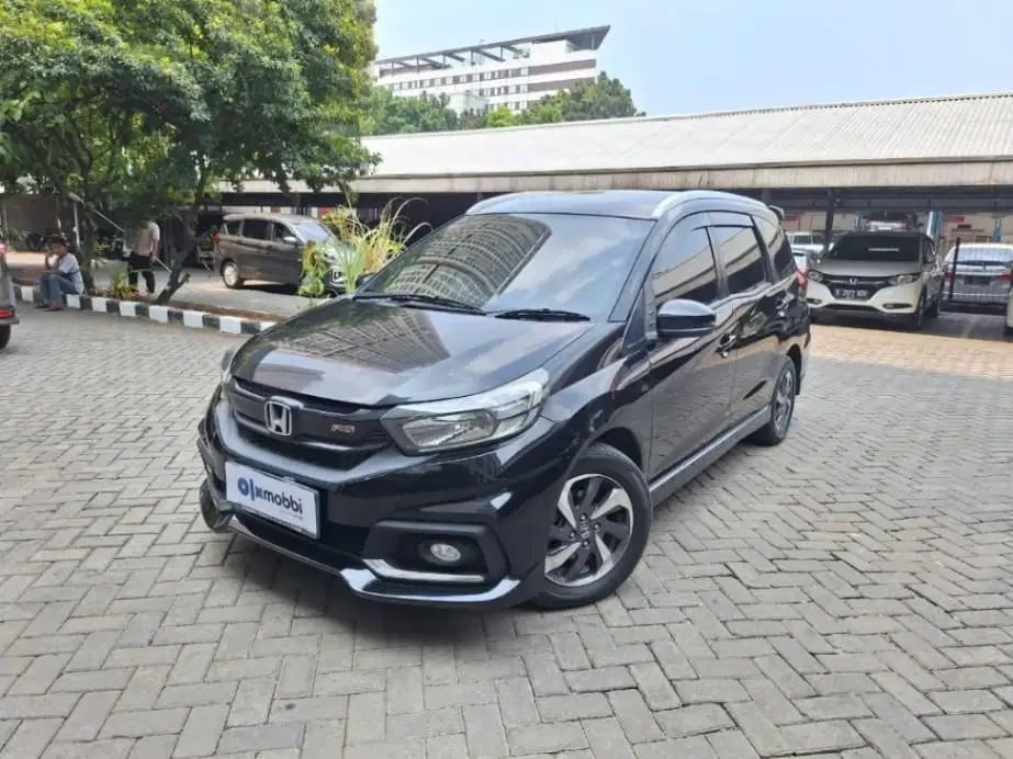 Honda Mobilio (2016). (OLX)