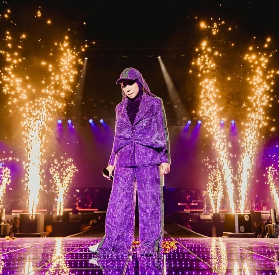Gaya Glamor Melly Goeslaw di Konser Prom Nite (Instagram.com/melly_goeslaw)