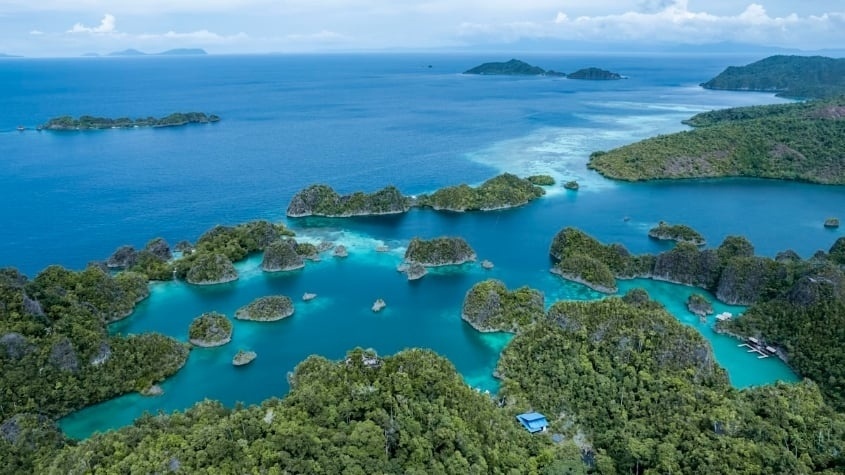 Ilustrasi Raja Ampat (Unsplash/Ernests Vaga)