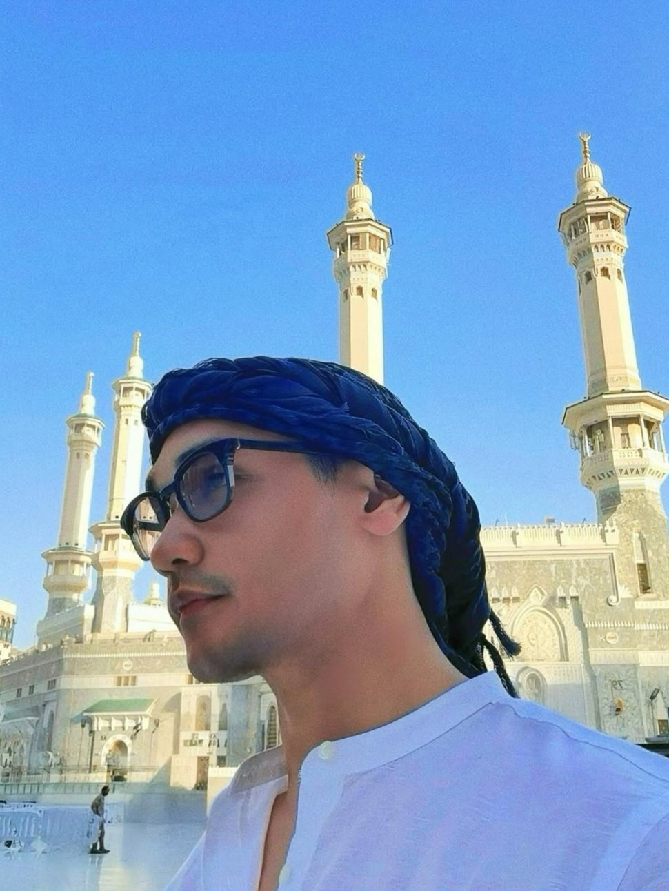 Afgan (Instagram.com/afgan__)