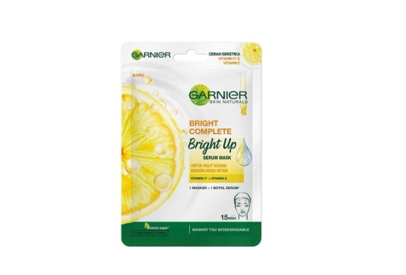 Sheet mask mengandung vitamin C.