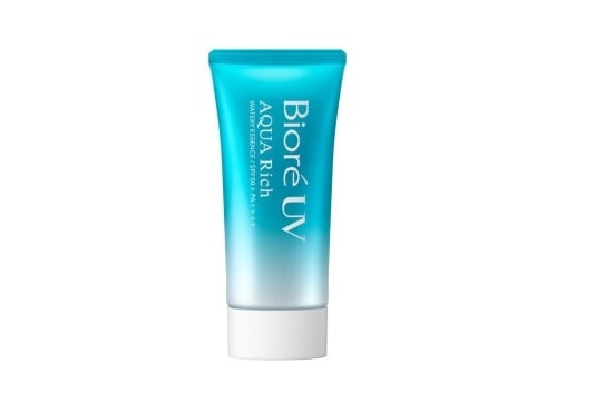 Sunscreen Biore.
