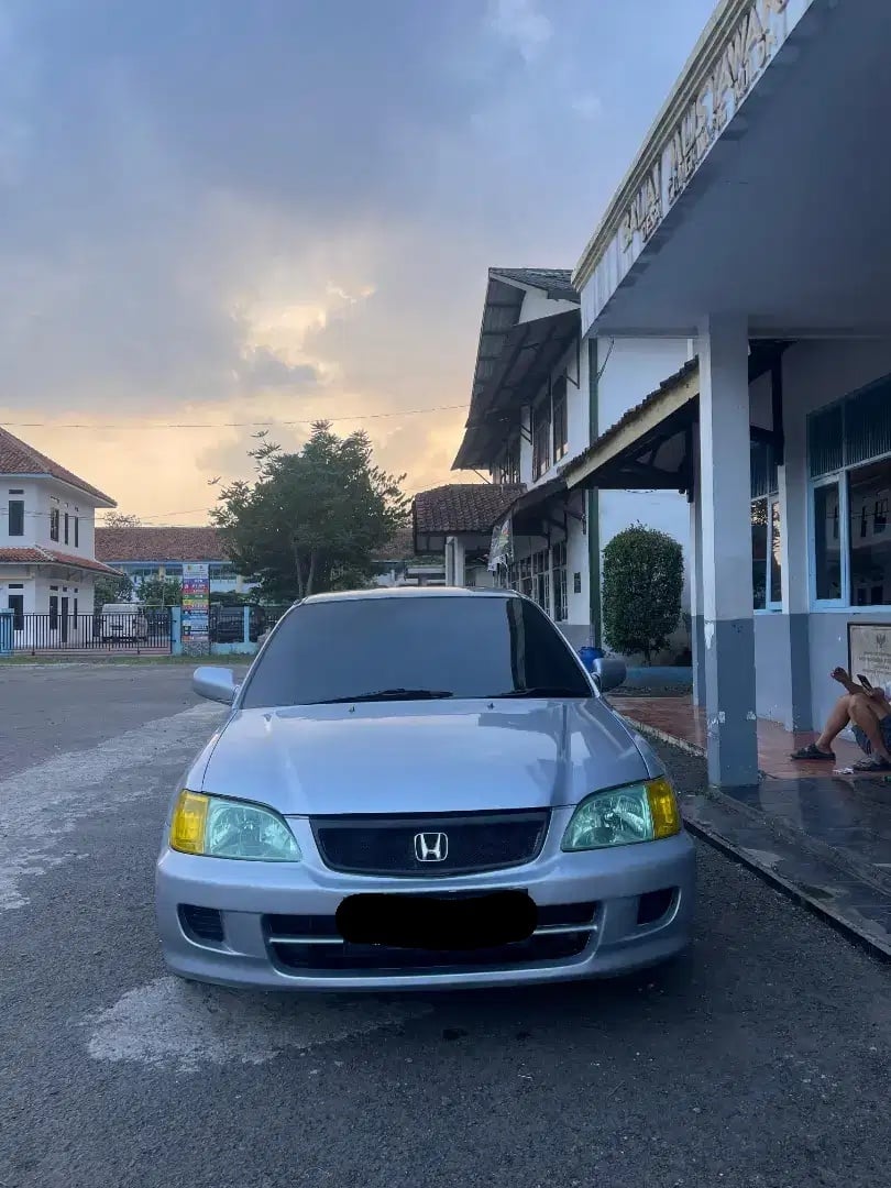 Honda City Type-Z (2000). (OLX)