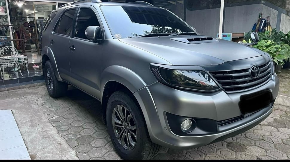 Toyota Fortuner 2.7 G (2013). (OLX)