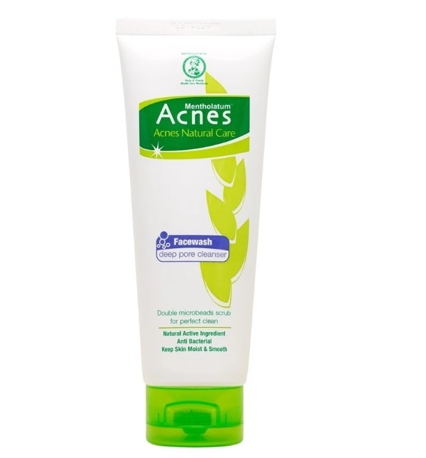 Acnes Natural Care Face Wash Deep Pore Cleanser (Shopee)