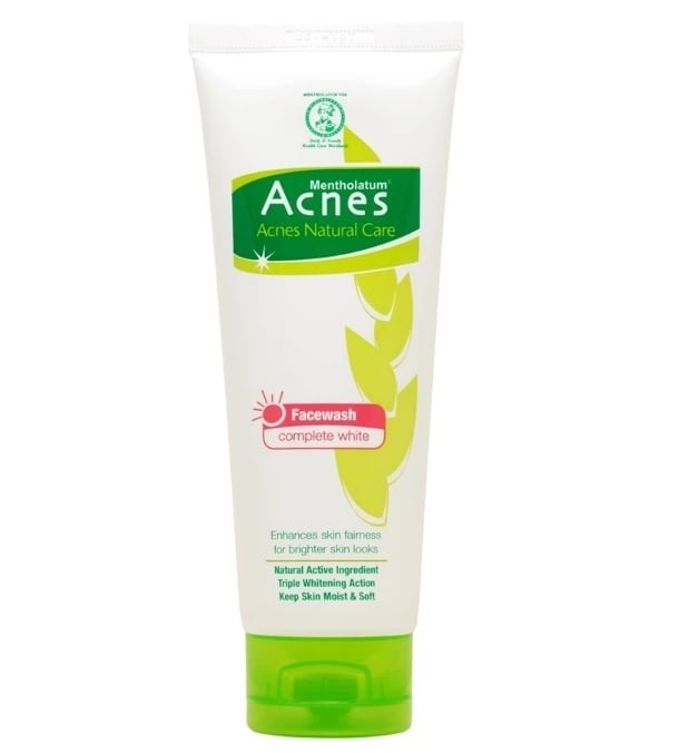 Acnes Natural Care Face Wash Complete White (Shopee)
