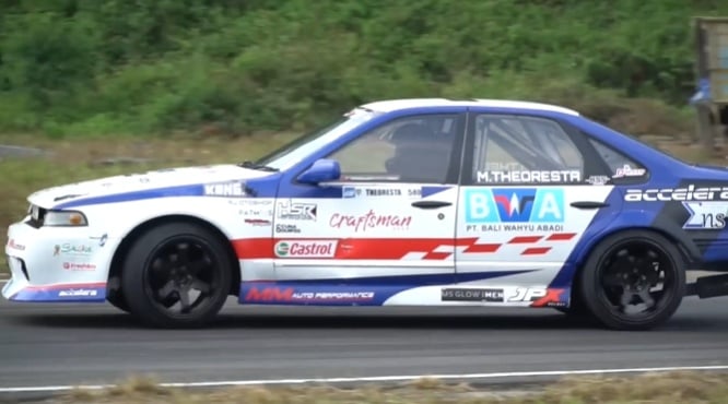 Nissan Cefiro Made Theoresta (YouTube Amandio 555)