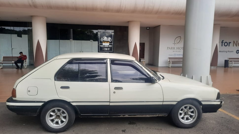 Mazda Mr-90 (1991). (OLX)