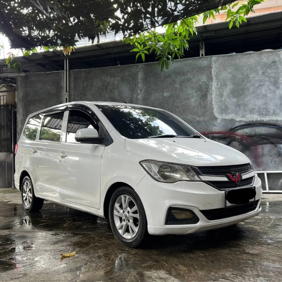 Wuling Confero (2018). (OLX)