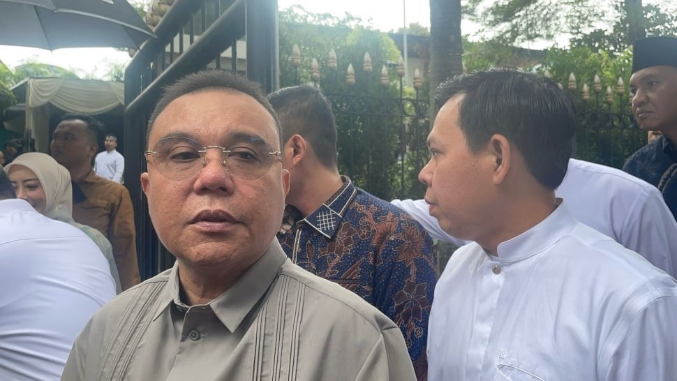 Wakil Ketua DPR RI Sufmi Dasco Ahmad diminta pemuda-pemudi Aceh untuk memfasilitasi pengembalian status hukum Lapangan Blangpadang kepada Masjid Raya Baiturrahman. [Suara.com]