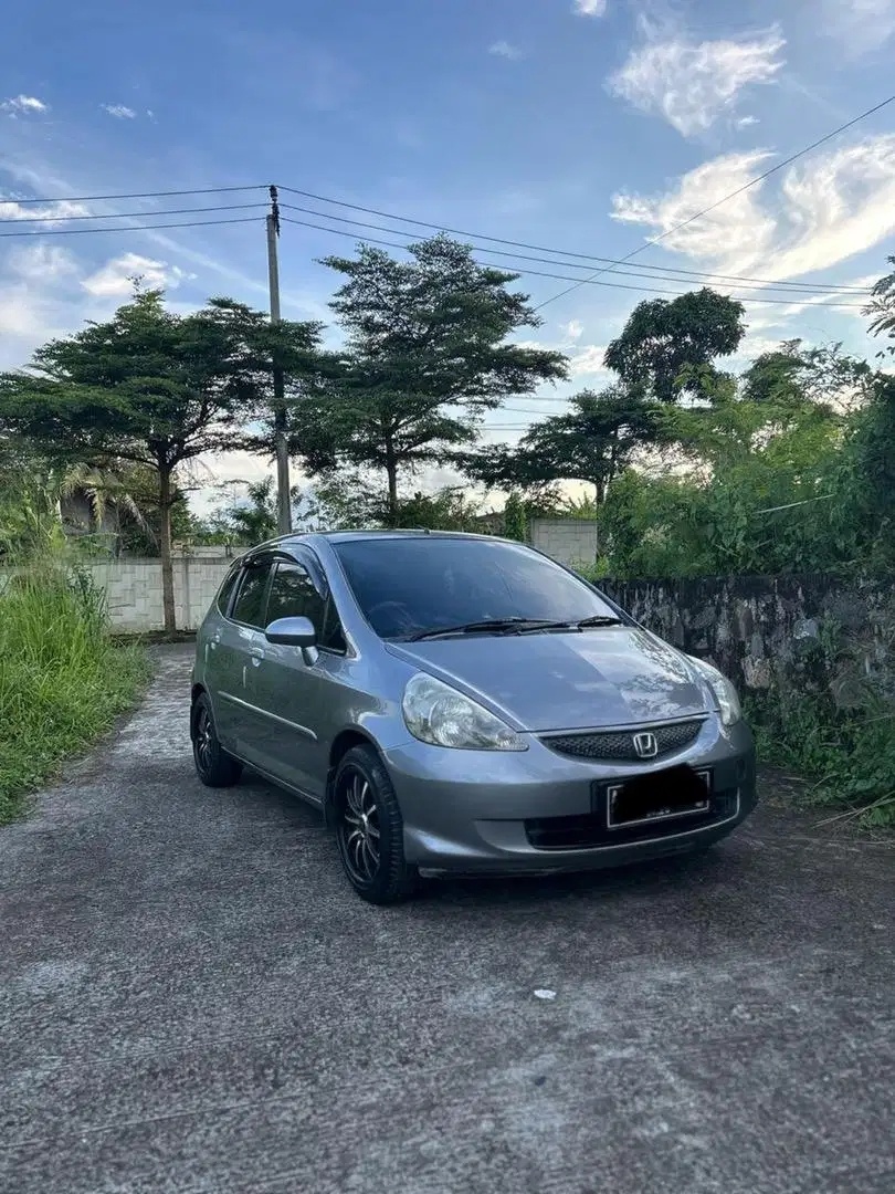 Honda Jazz (2008). (OLX)