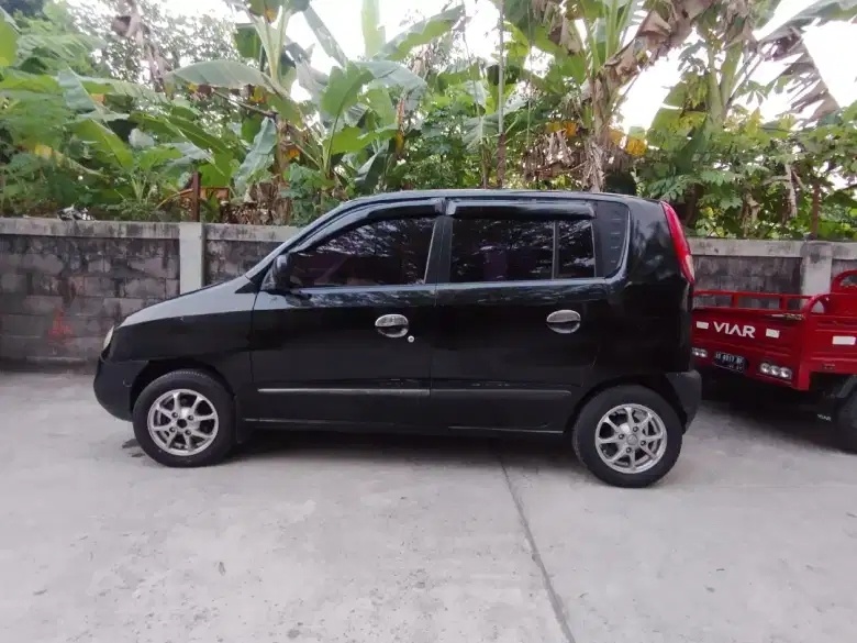 Rekomendasi mobil bekas matic di bawah Rp50 juta. (OLX)