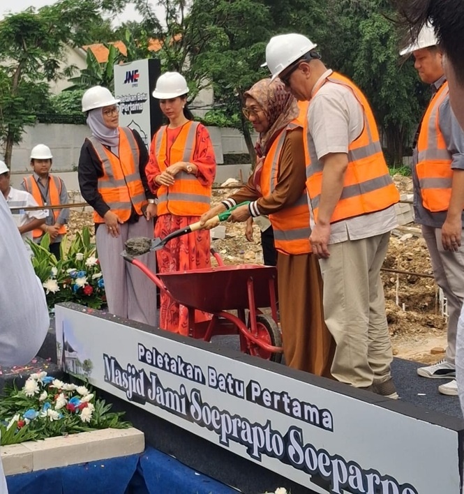 Ground Breaking Masjid Jami Soeprapto Soeparno. (Suara.com/Vania)
