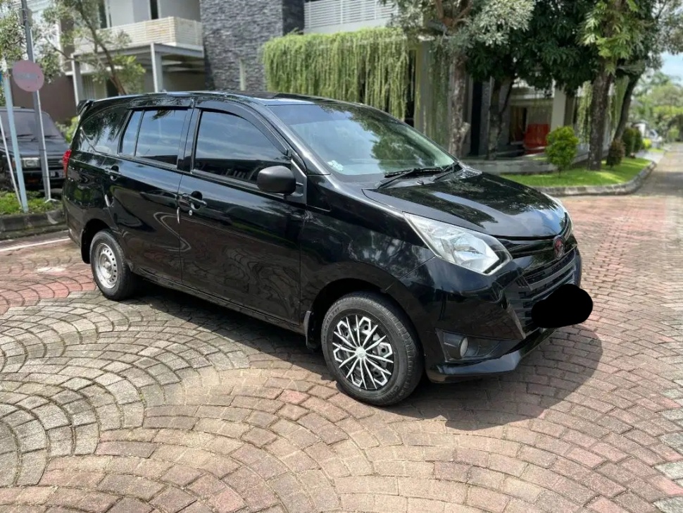 Daihatsu Sigra (2018). (OLX)