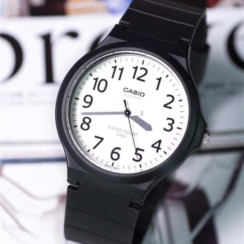 Jam tangan Casio MW-240-7BVDF. [Casio]