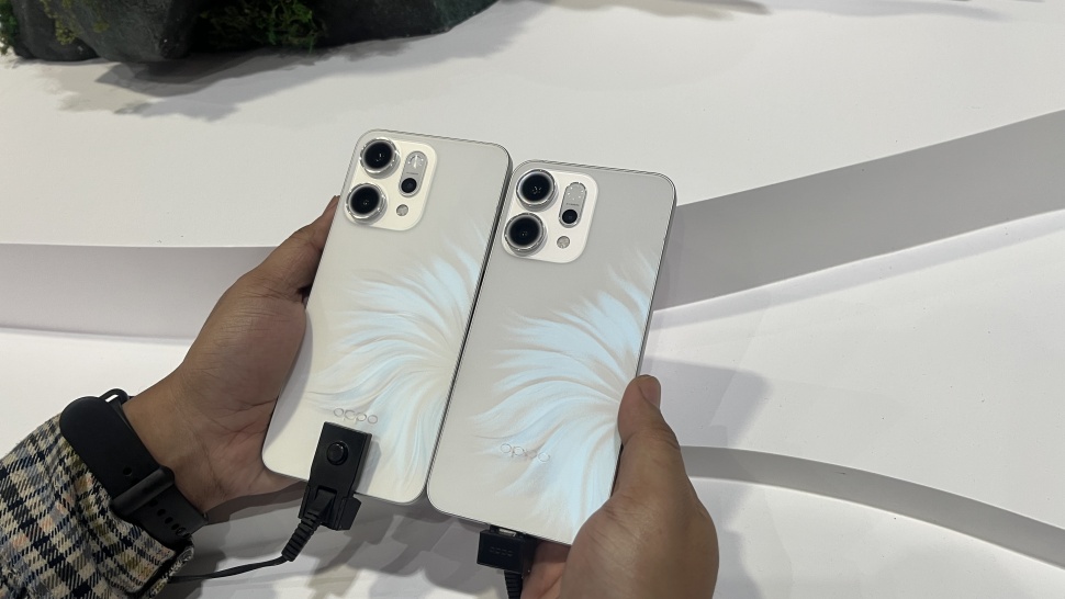 Oppo Reno 14 Pro 5G dan Oppo Reno 14 5G. [Suara.com/Dicky Prastya]