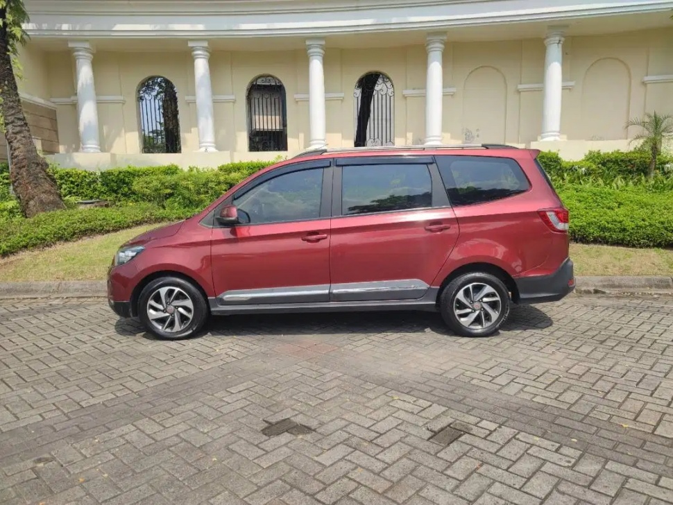Wuling Confero (2017). (OLX)