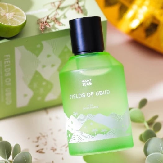 Parfum arom woody. (Shopee)