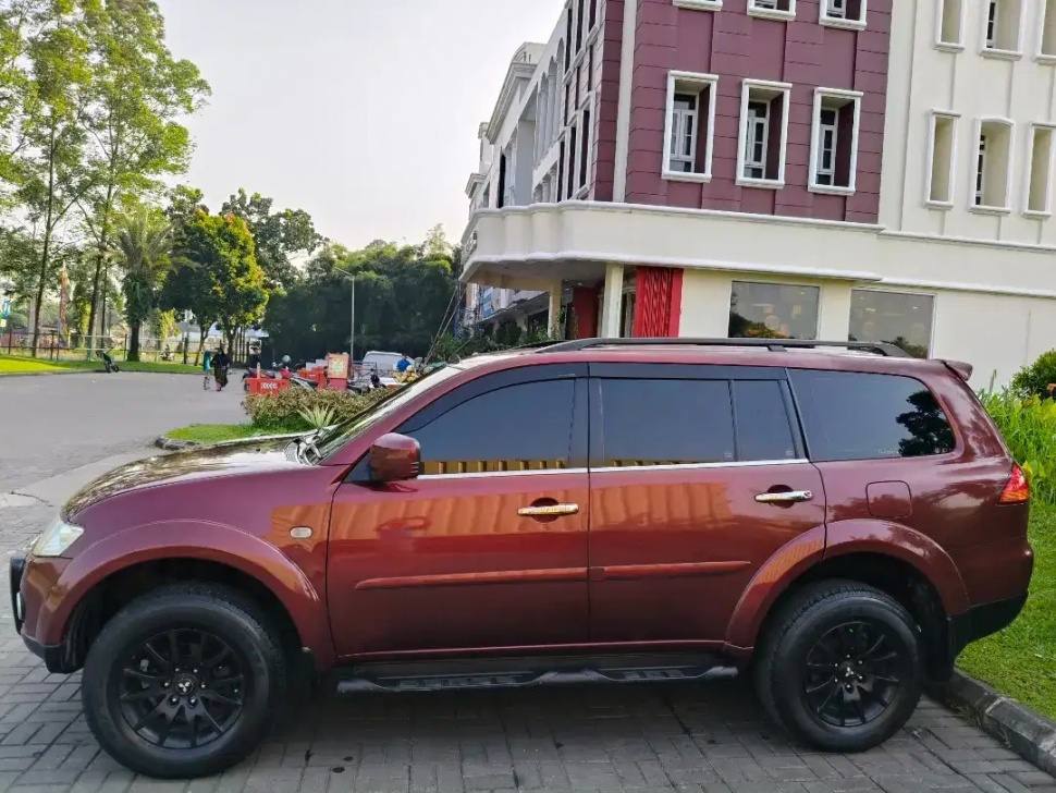 Mitsubishi Pajero Sport (2010). (OLX)