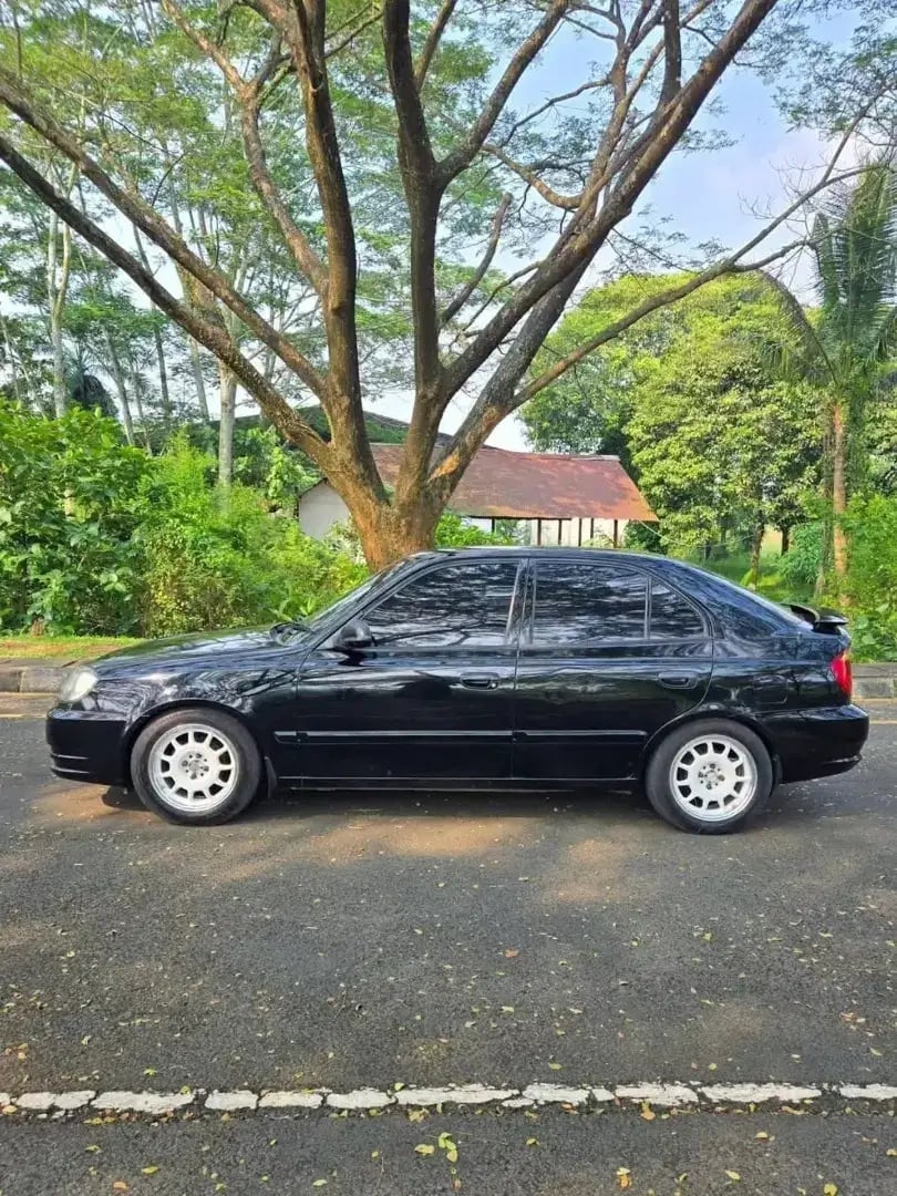 Hyundai Avega (2011). (OLX)