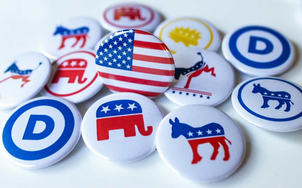 logo partai politik di Amerika Serikat (Marek Studzinski/unplash)