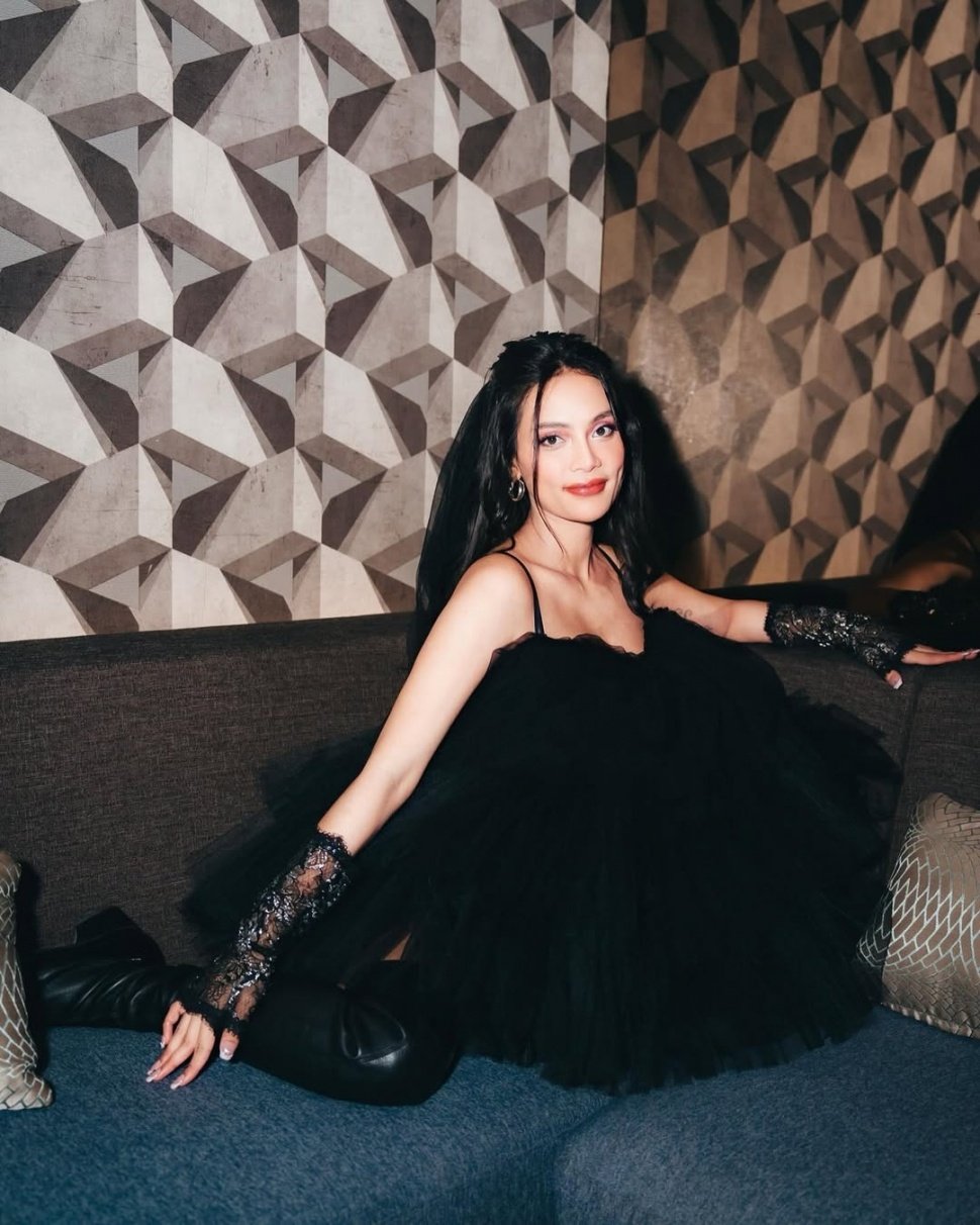 Hamil 9 Bulan tapi Batal Nikah, Erika Carlina Bongkar Fakta soal Calon Suami: Ayahnya Ada. [Instagram]