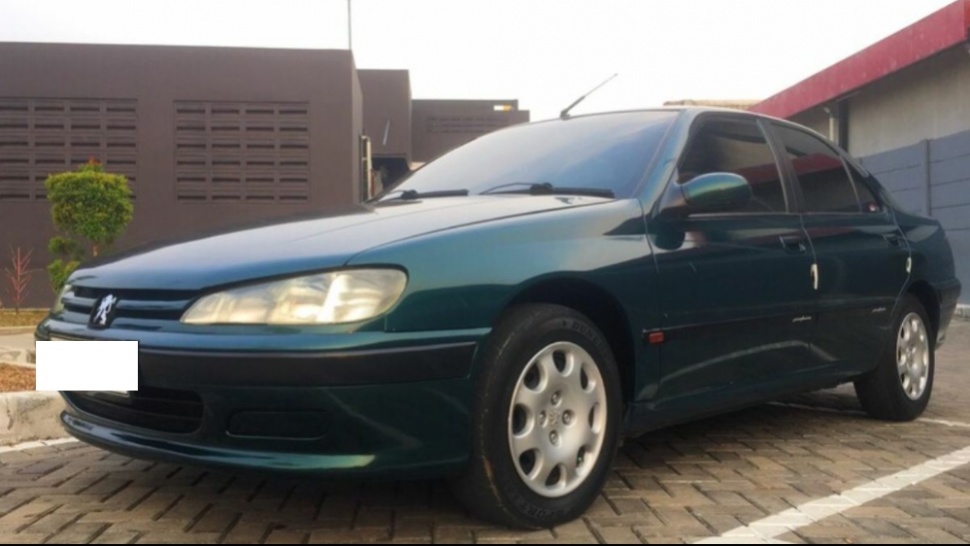 Mobil bekas sedan Eropa. (OLX)