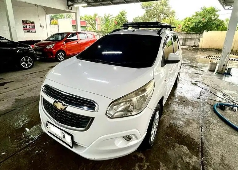 Mobil bekas Rp100 jutaan. (OLX)